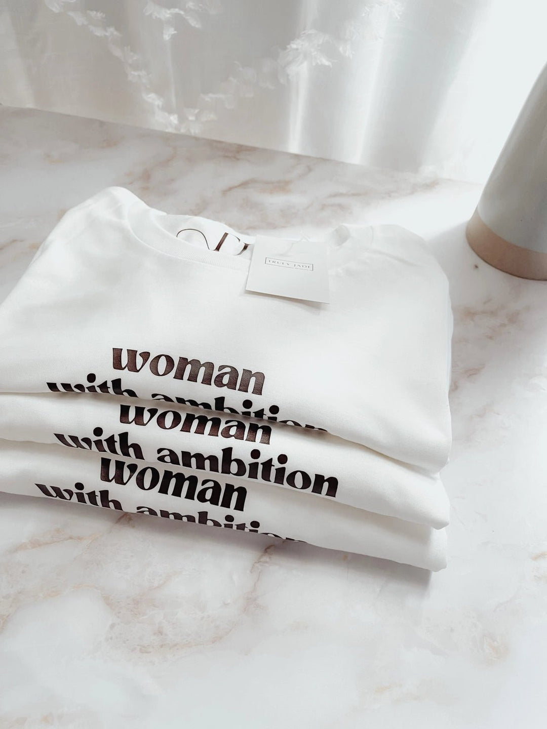 Woman with Ambition T-shirt - Fason De Viv